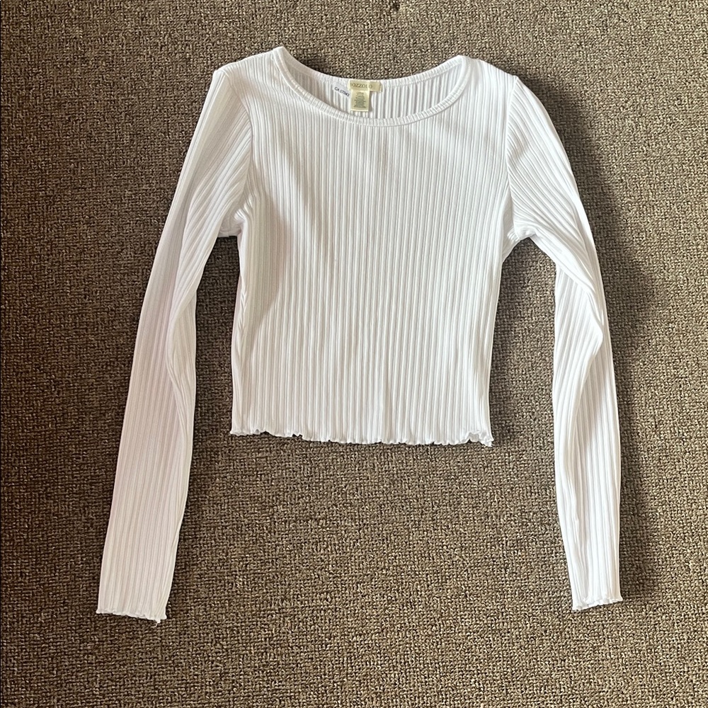 Bozzolo White Ribbed Long Sleeved Crop Top